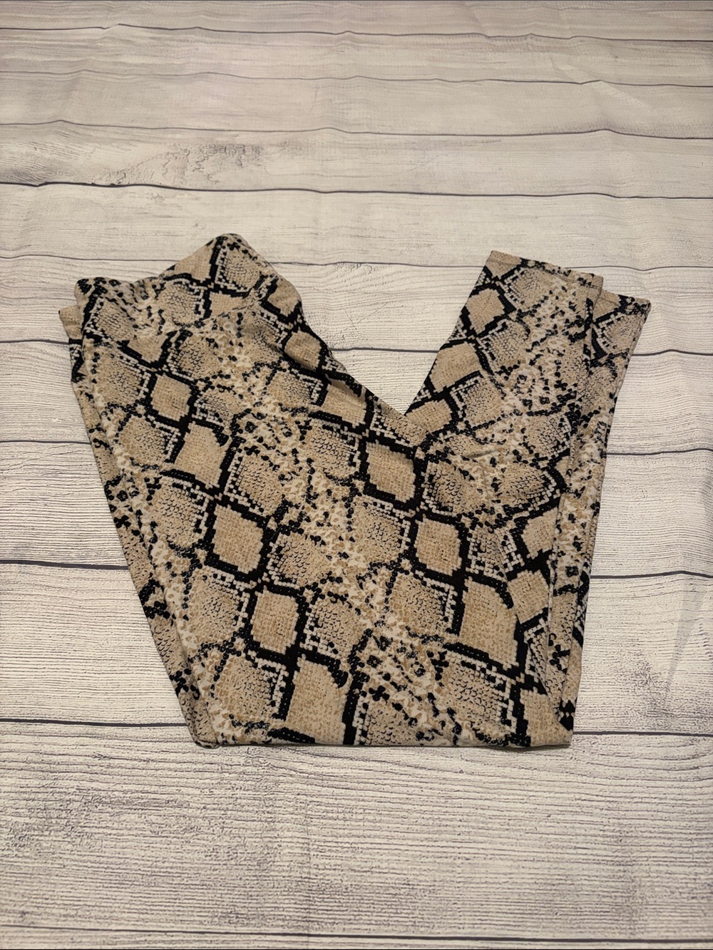 LuLaRoe Snake Print Leggings